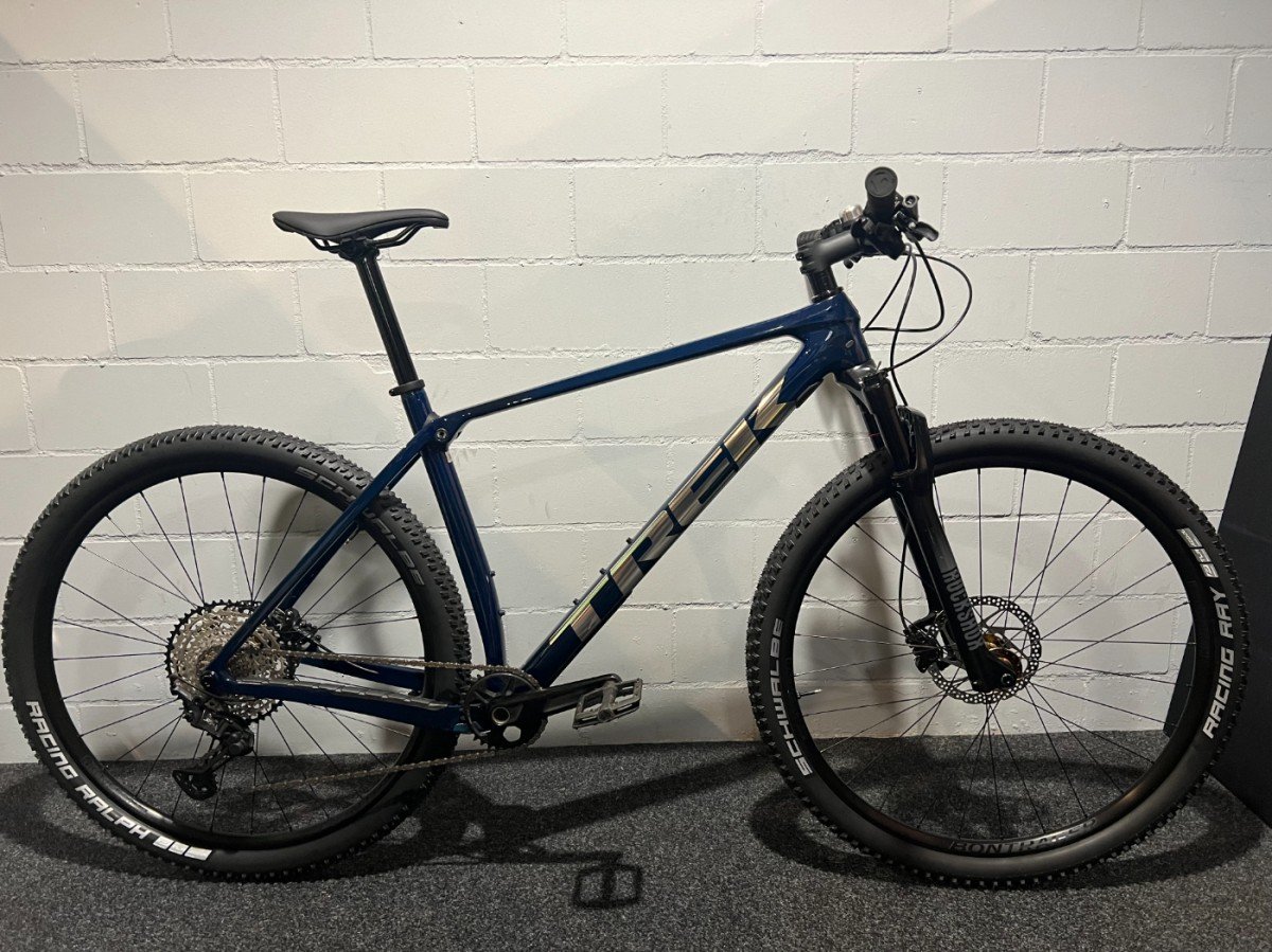 Trek Procaliber 9.6 Blue Carbon Smoke 24