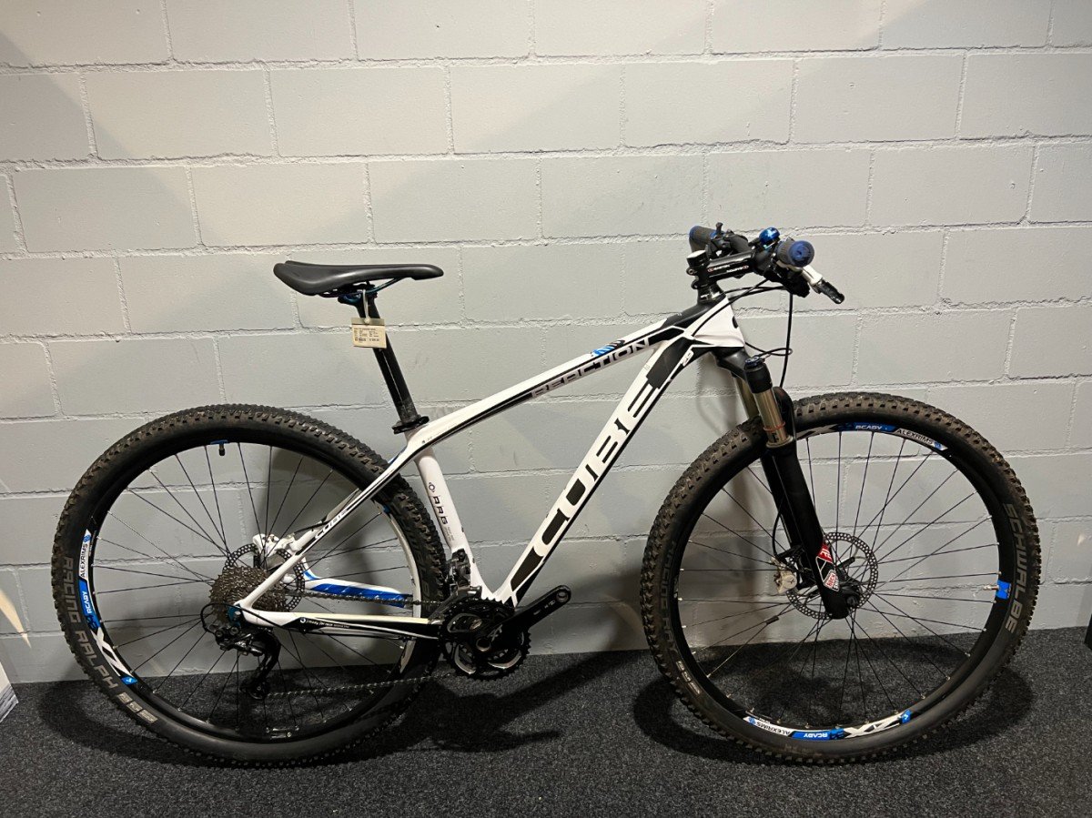 Cube Pro composite series Zwart Wit 2014